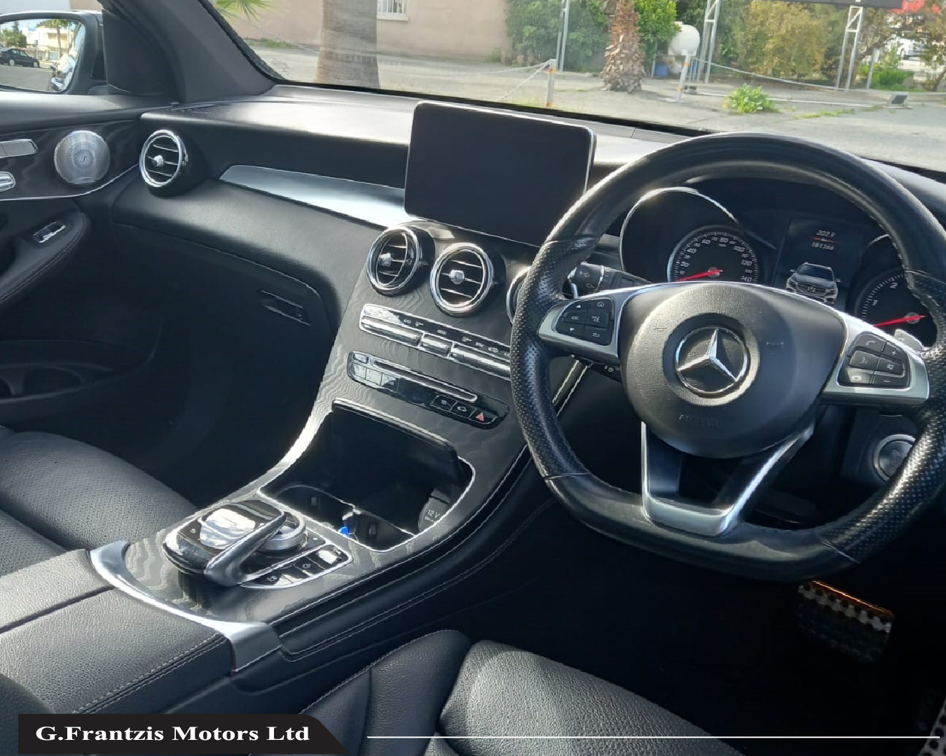 GLC250d AMG Line Premium Plus SUV